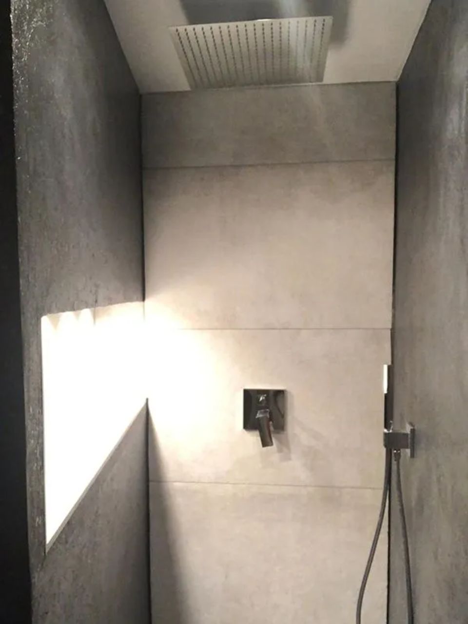 Duschkabine eingebaut durch ARAGON Projektentwicklung & Bauwerksanierung GmbH