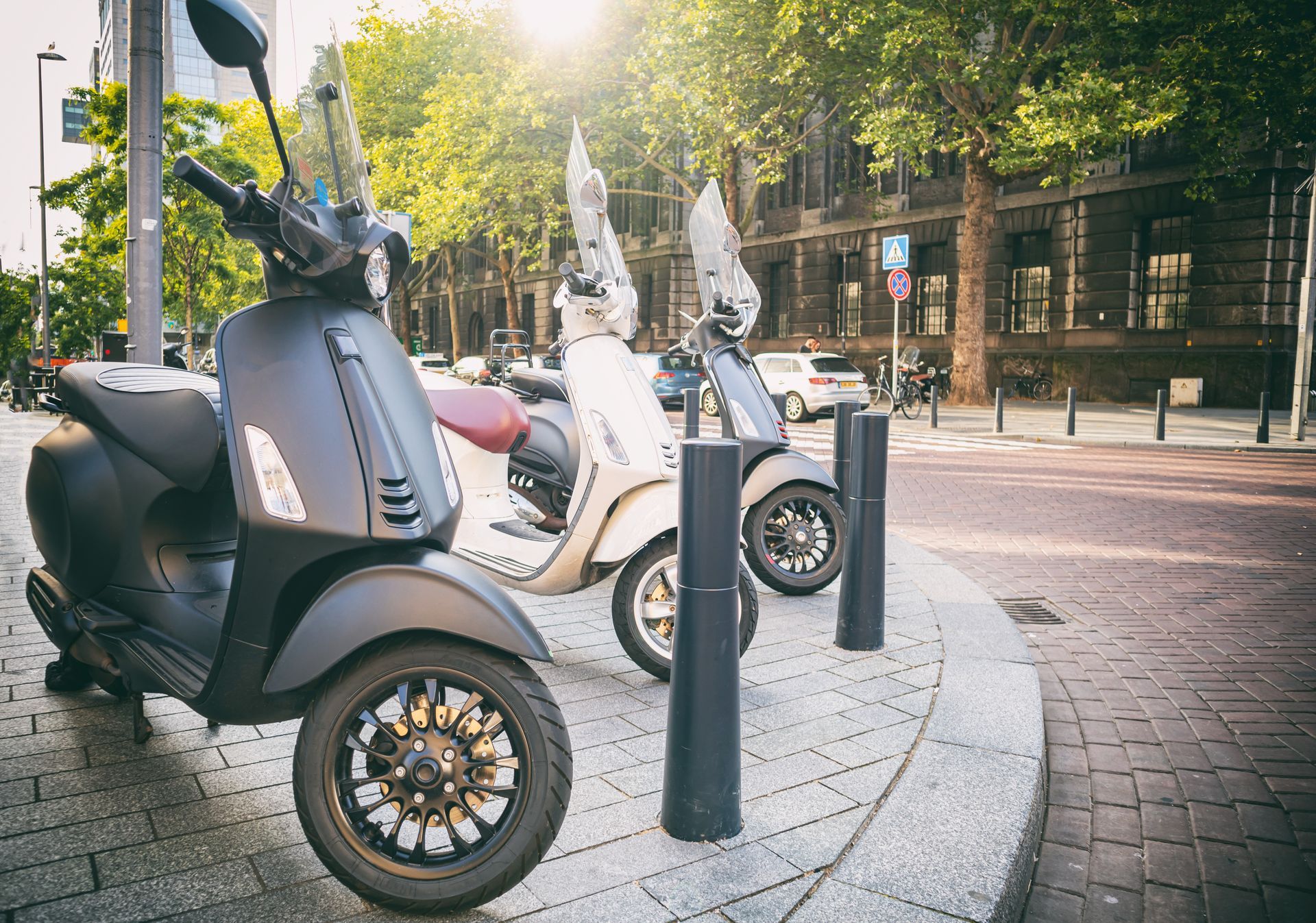 Scooters stationnés
