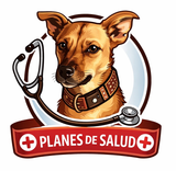 Dos personas con uniformes rosas acarician a un perro en una mesa veterinaria en una sala de exámenes.