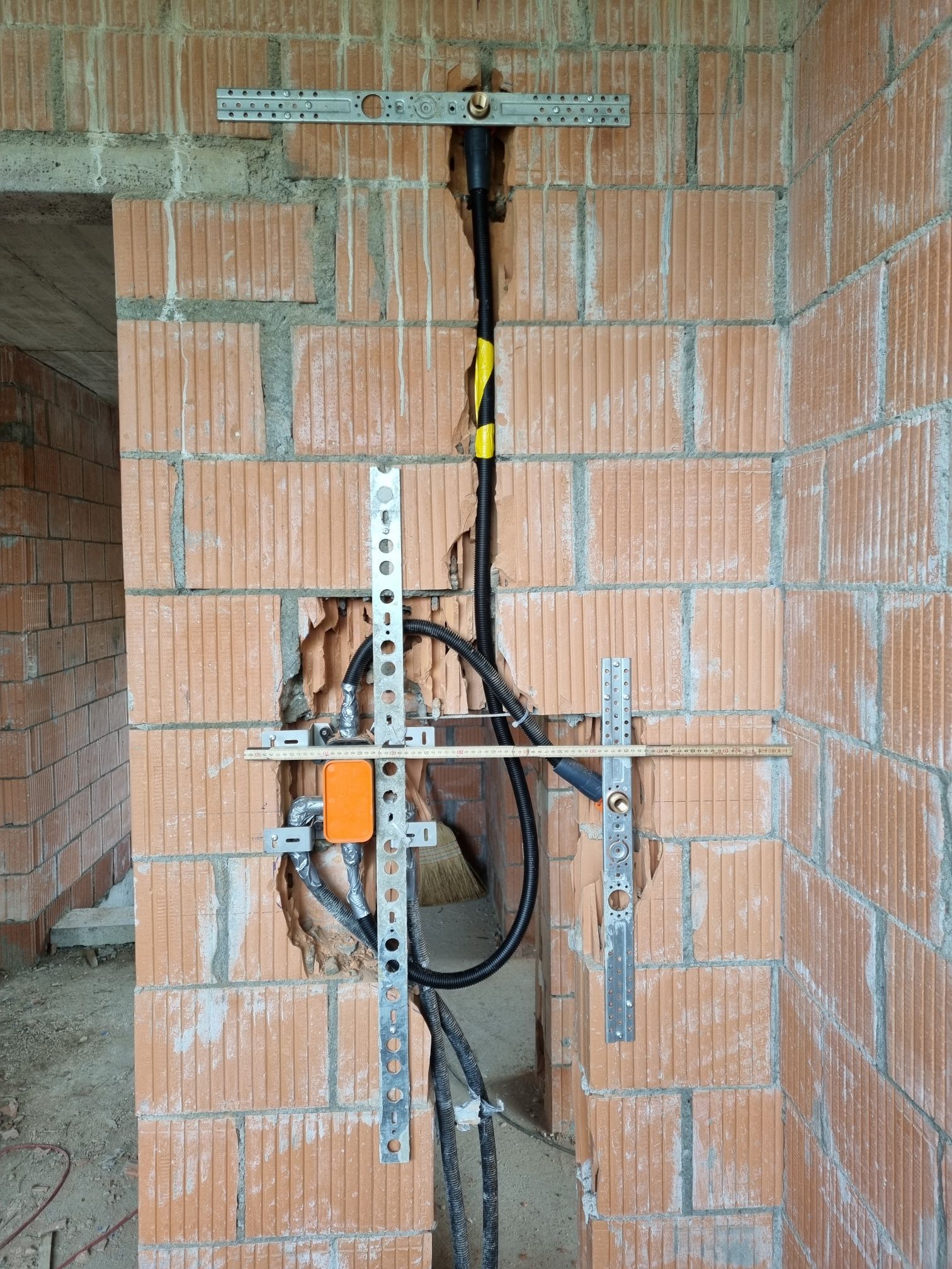 Bad - Eichenberger Haustechnik AG - Biglen