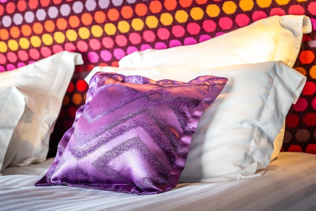 Linge de lit coloré pailleté