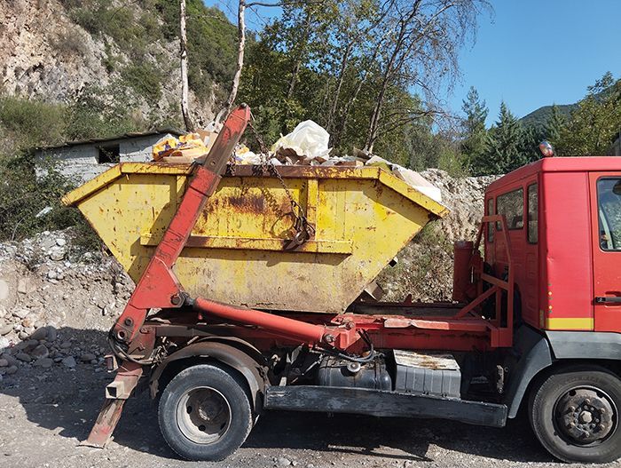 ΠΑΝΑΓΟΠΟΥΛΟΥ ΔΗΜΗΤΡΑ - ΑΝΑΚΥΚΛΩΣΗ ΑΔΡΑΝΩΝ ΥΛΙΚΩΝ - ΚΑΔΟΙ ΜΠΑΖΩΝ