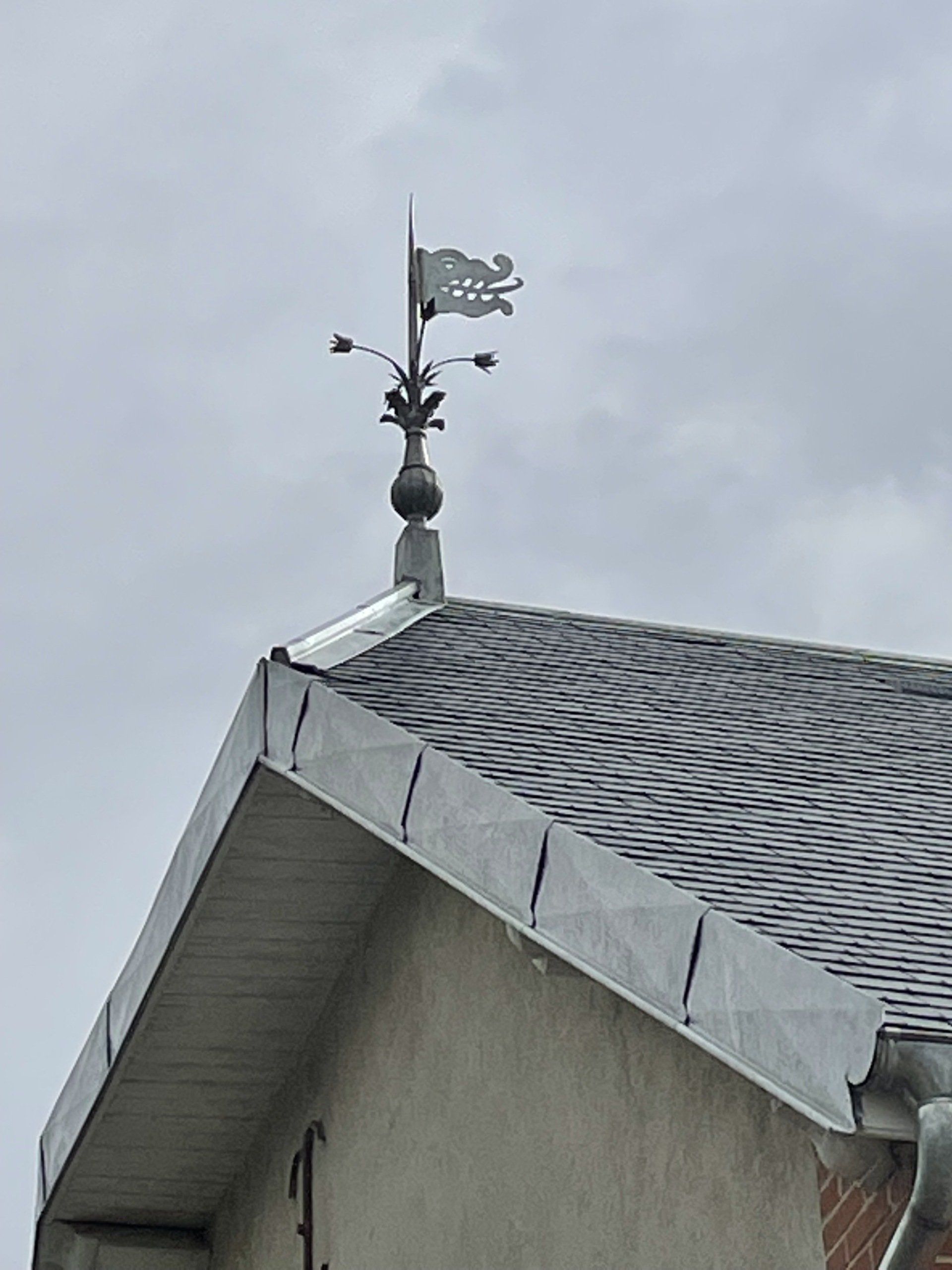 Ardoise + sculpture en zinc