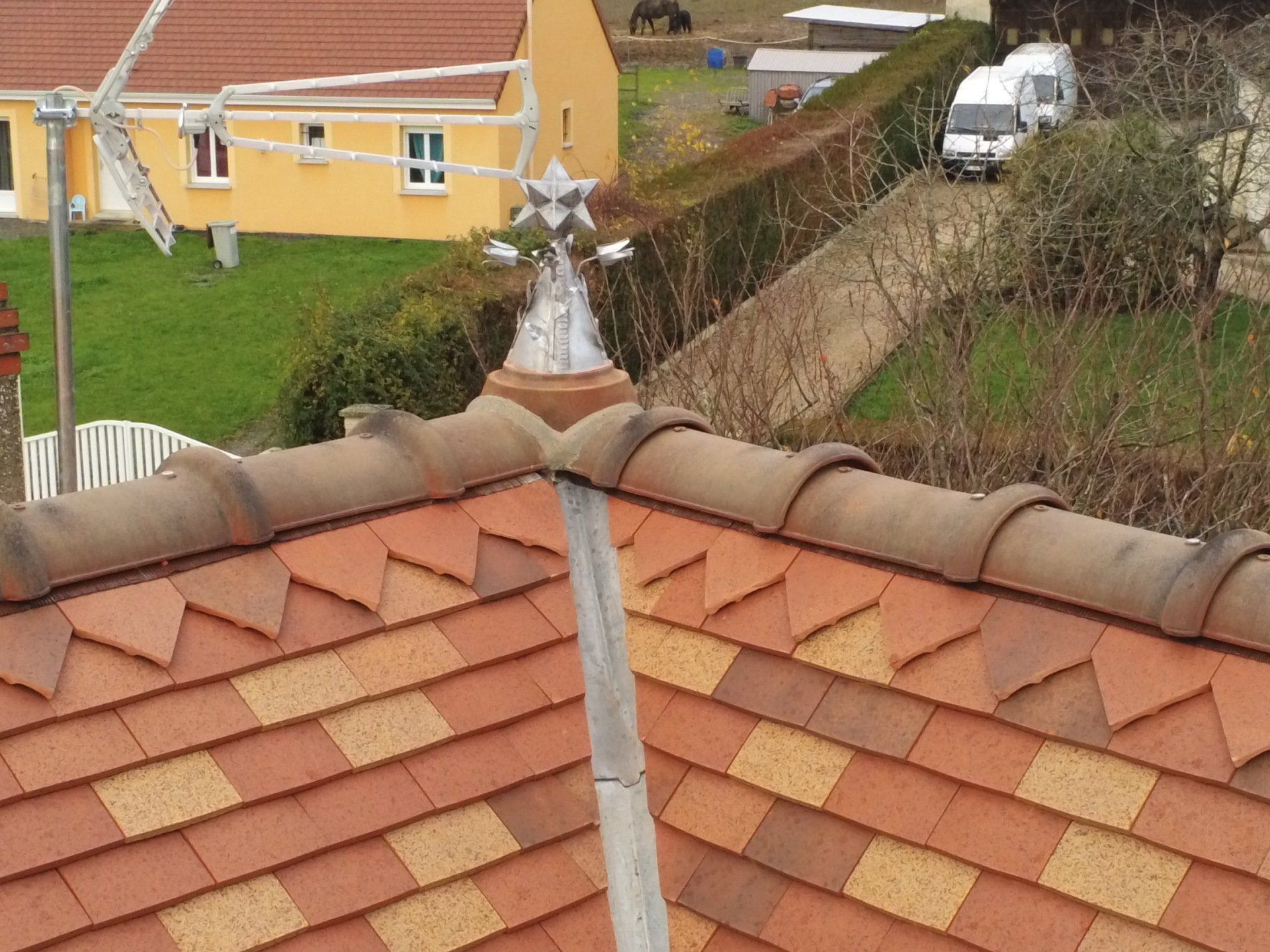 Couverture + sculpture en zinc