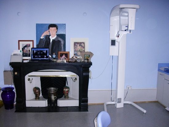 D. Philippe Elalouf - Dental surgeon – Geneva