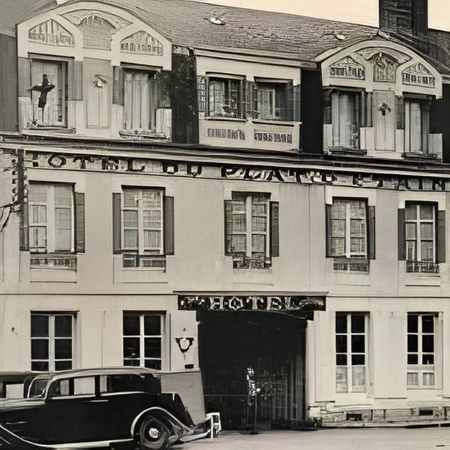 Devanture de l'hôtel le plat d'étain en 1900
