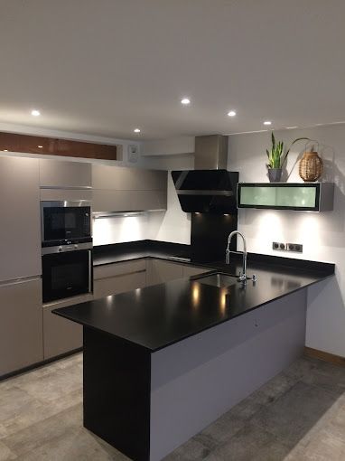 Cuisine en marbre noir