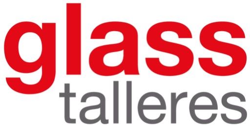 Logotipo con la palabra &ldquo;glass&rdquo; en rojo y el texto &ldquo;talleres&rdquo; en gris sobre un fondo blanco.