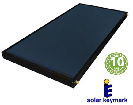 Panneau solaire noir mat avec logo Solar Keymark et garantie de 10 ans