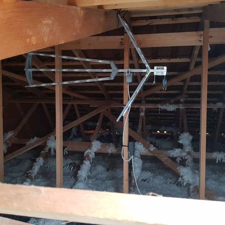 Dépannage d’une antenne dans des combles