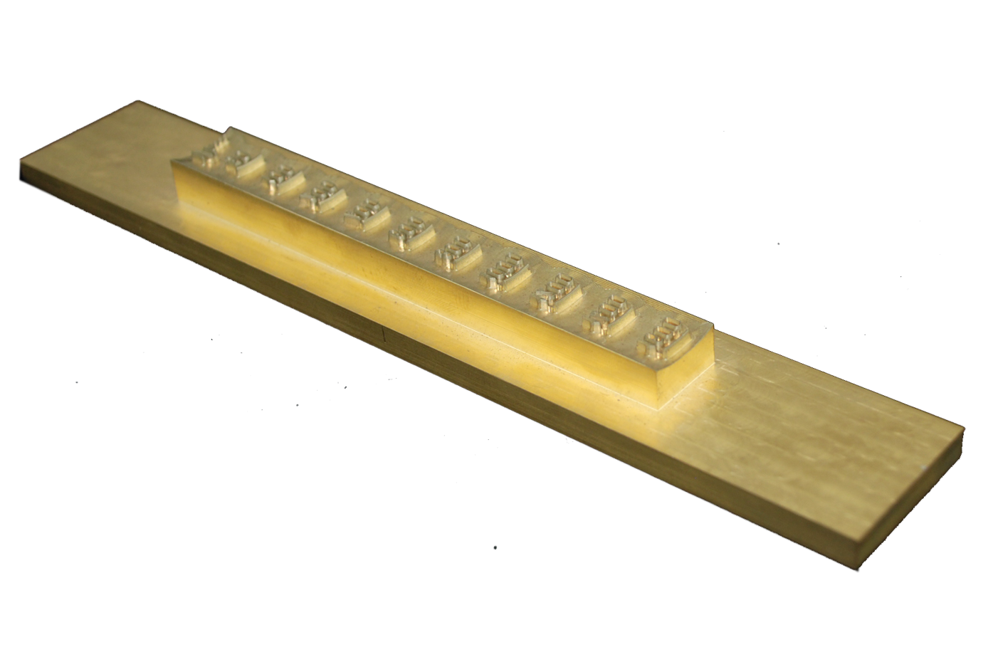 Ein langes Stück Holz mit Zahlen darauf