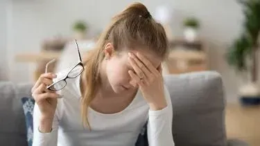 Dame mit Kreislaufprobleme und Chinesische Medizin