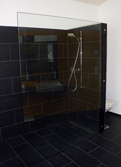 Cuisine et salle de bains - A. Keller Vitrerie SA - Brügg