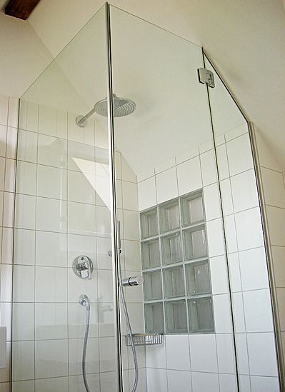 Cuisine et salle de bains - A. Keller Vitrerie SA - Brügg