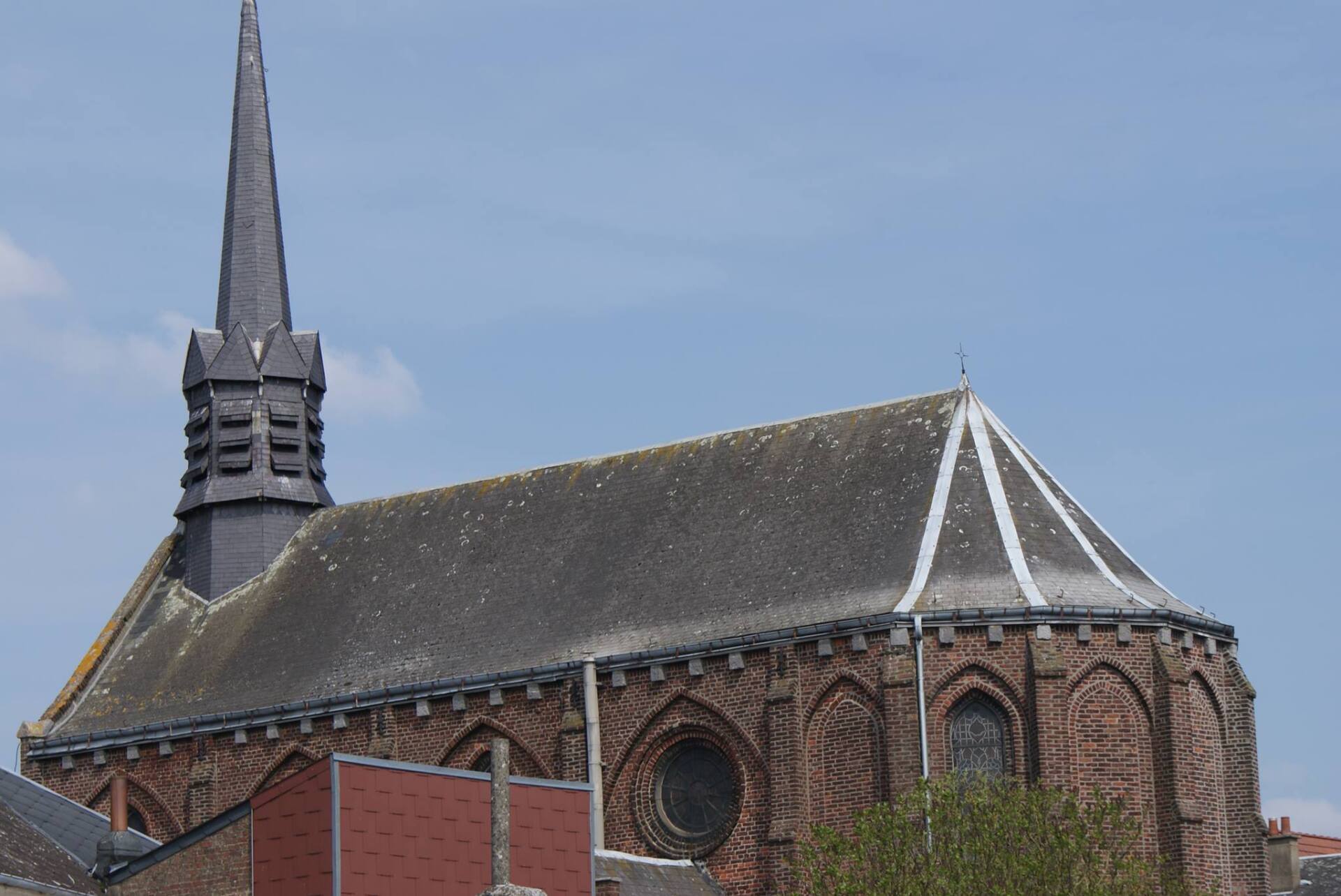 Réparation de la toiture d'une église