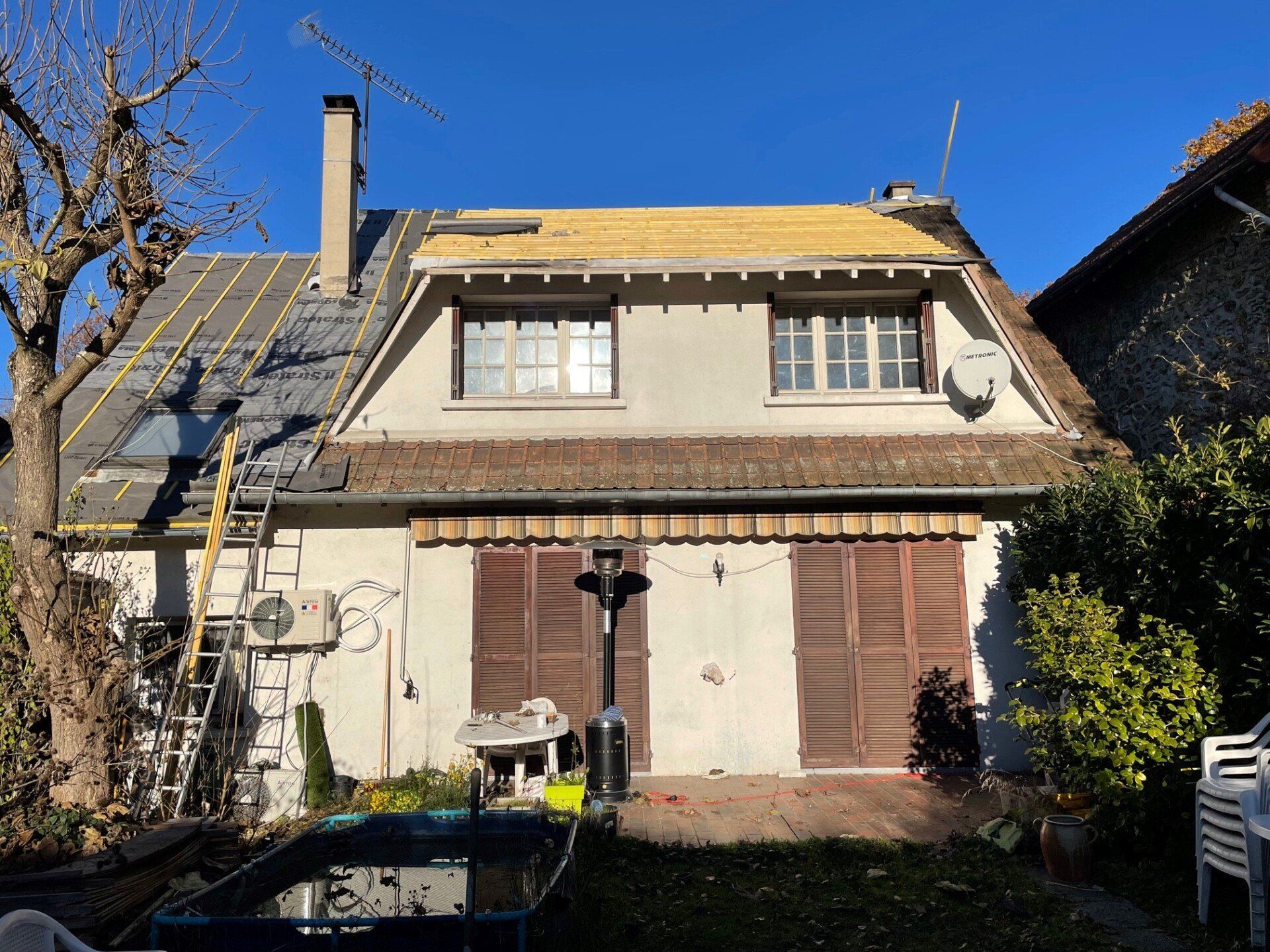 Toiture en cours de rénovation