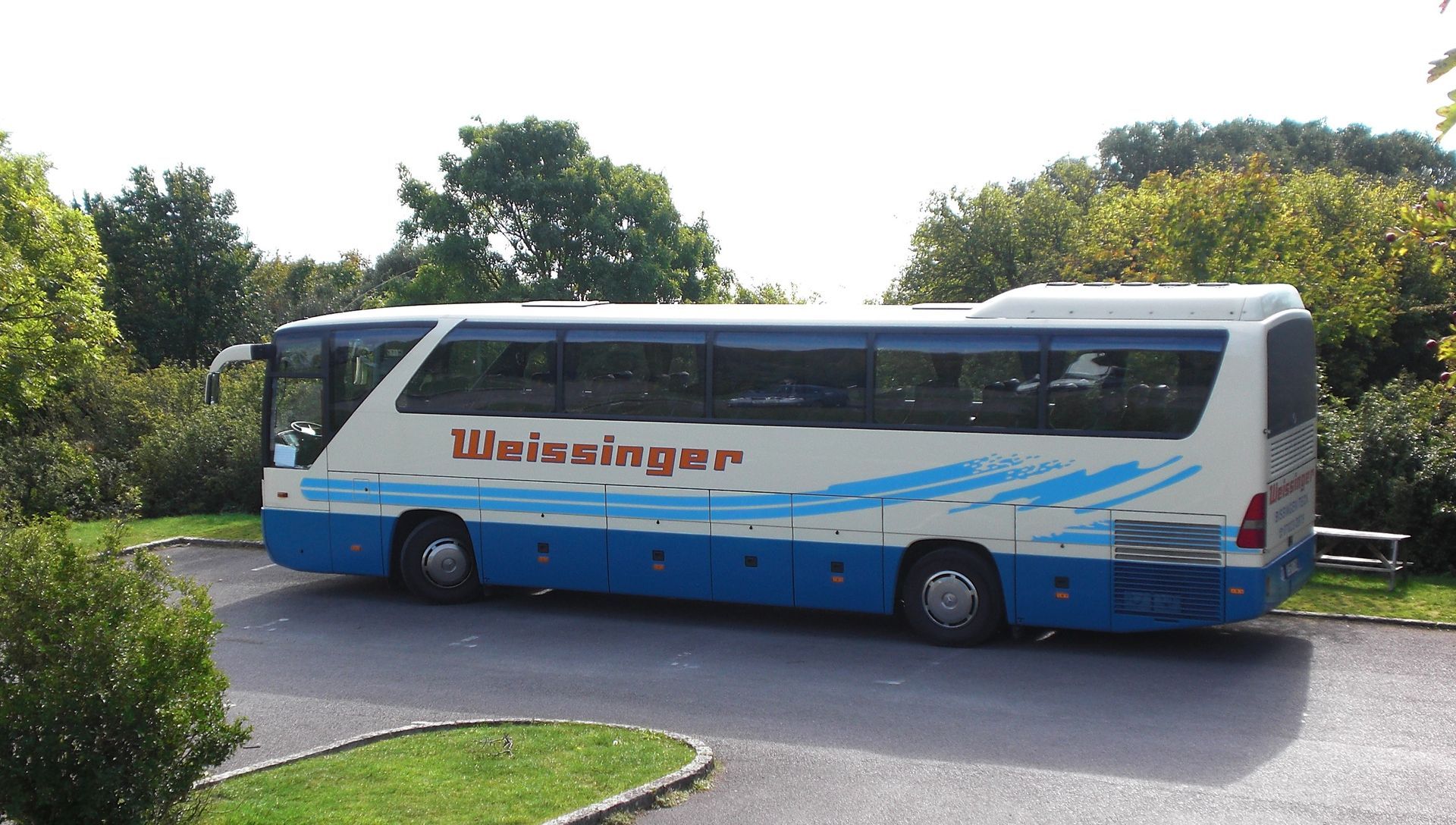 Großer Reisebus