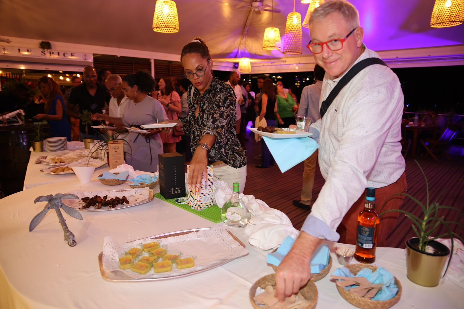 Buffet dînatoire événementiel.