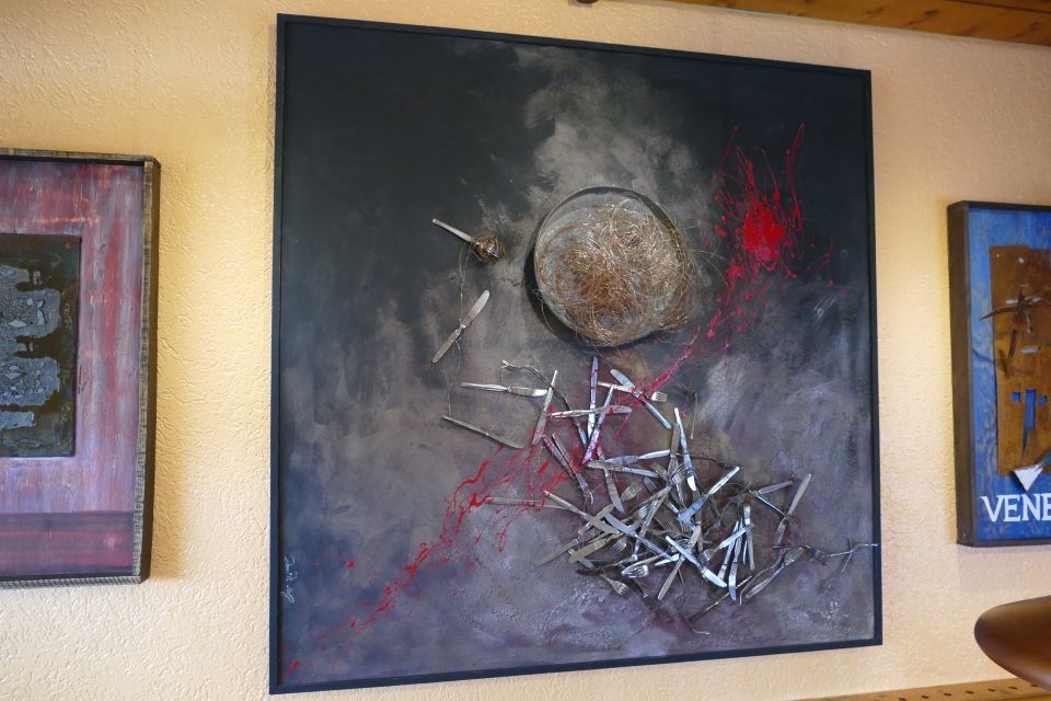 Dekoration aus Pfannen und Töpfen im Ristorante Pizzeria Adria