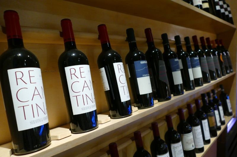 Weinauswahl im Ristorante Pizzeria Adria