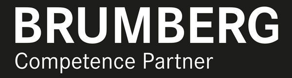 BRUMBERG-Logo mit „Competence Partner“ darunter. Weißer Text auf schwarzem Hintergrund.