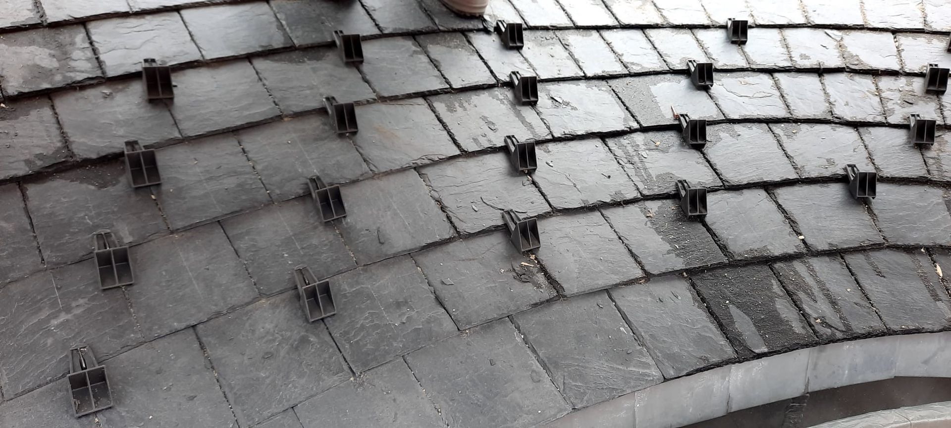 série de tuiles en ardoise