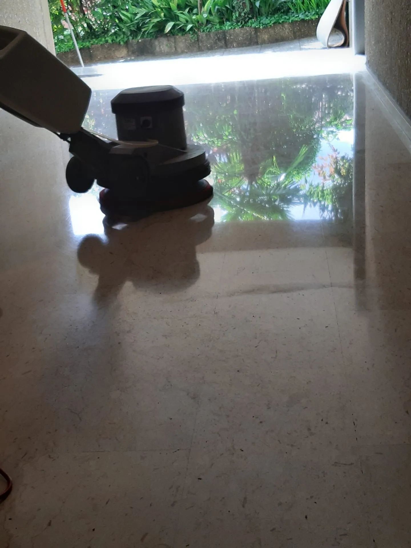 Lucidatura pavimenti - Best Clean Sagl