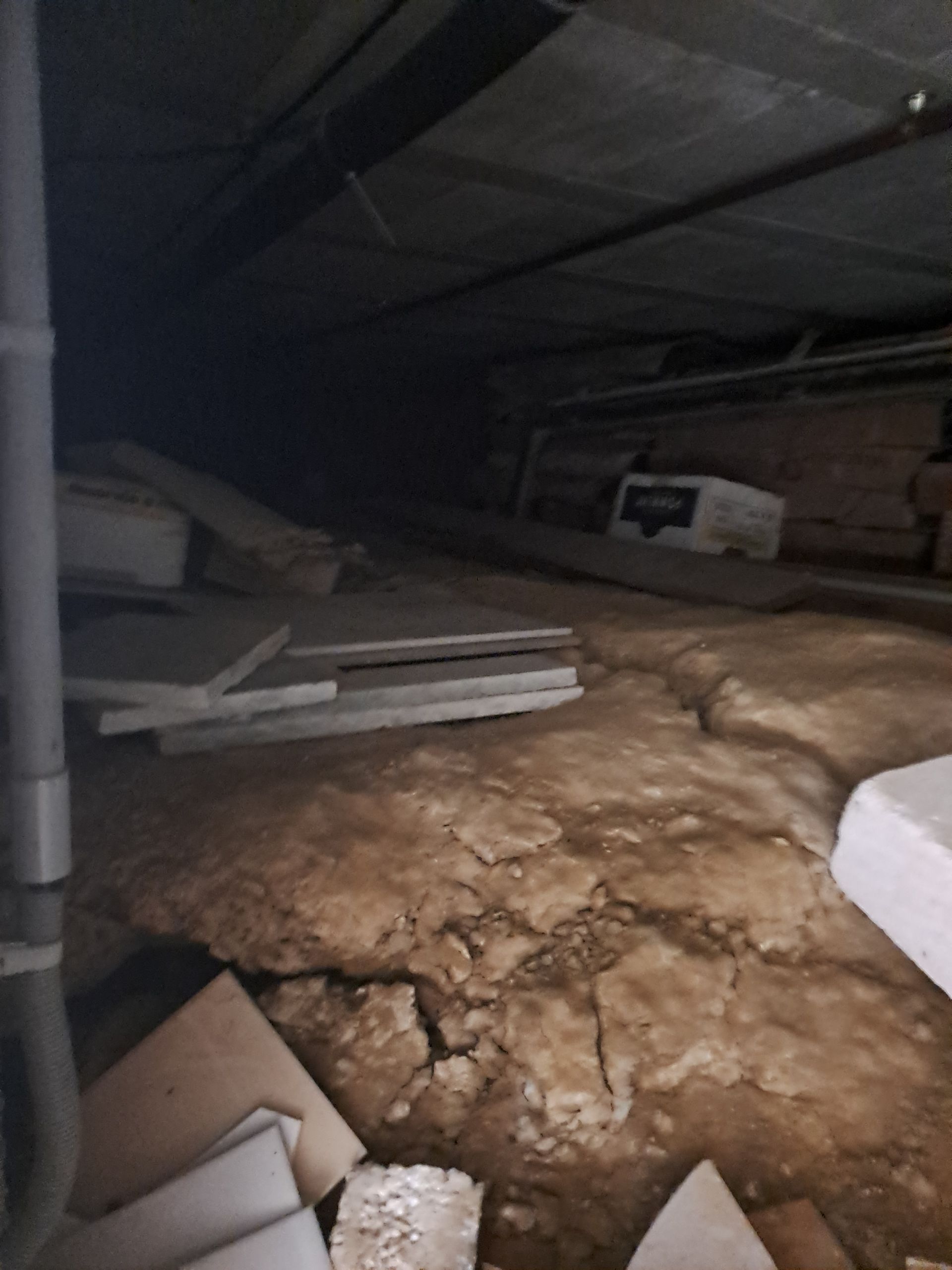 Volume de l'espace en terre avant l'intervention de débarasseurs