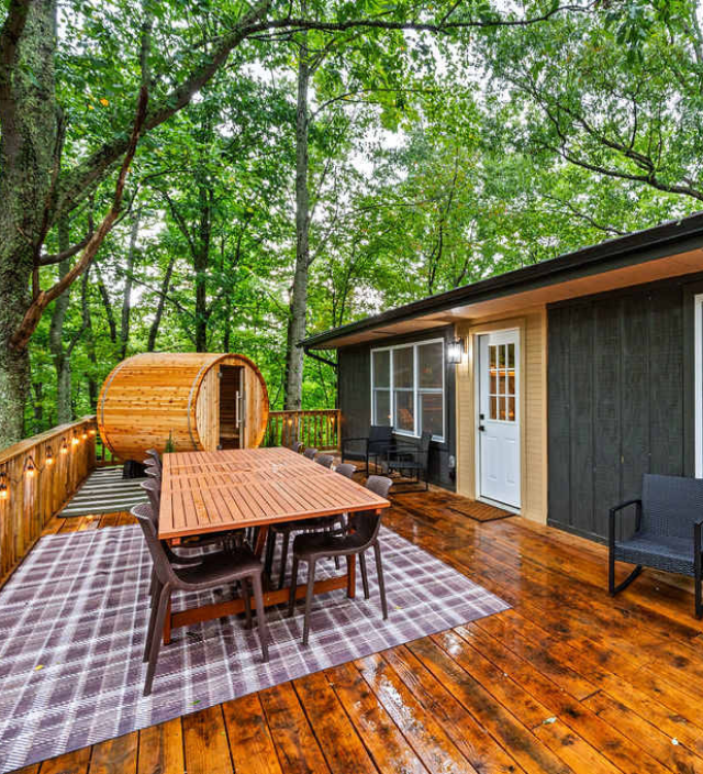Vacation rental deck and outdoor living project