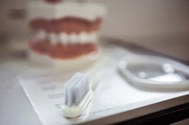 Zahnarztpraxis Polus und Göhring Zähne