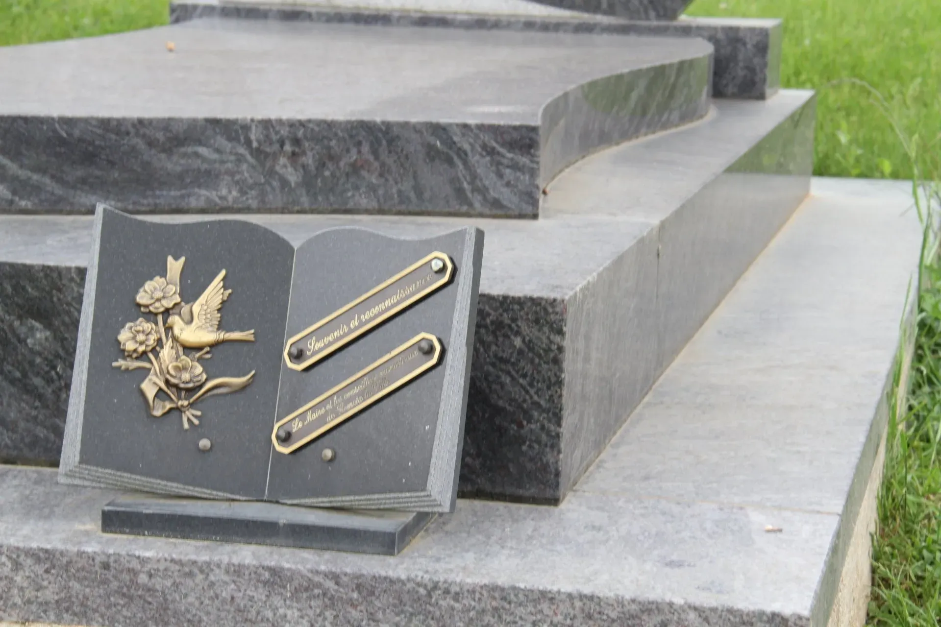 Article de décoration funéraire