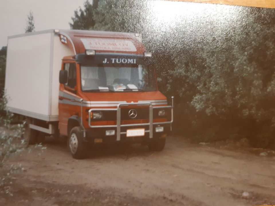 Kuljetusliike Juhani Tuomi Oy
