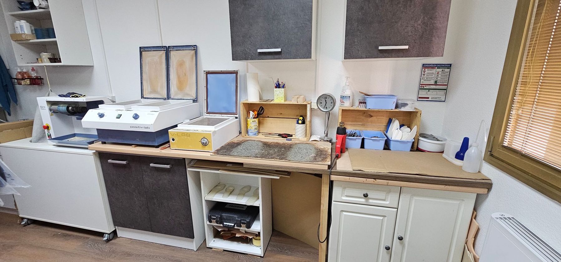 L'atelier d'Orthesium pour fabriquer des semelles orthopédiques.