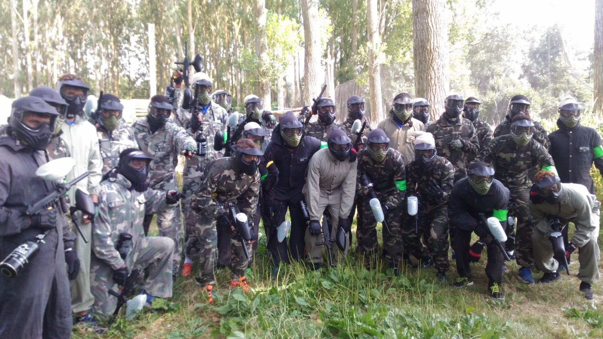 Groupe de joueurs de paintball