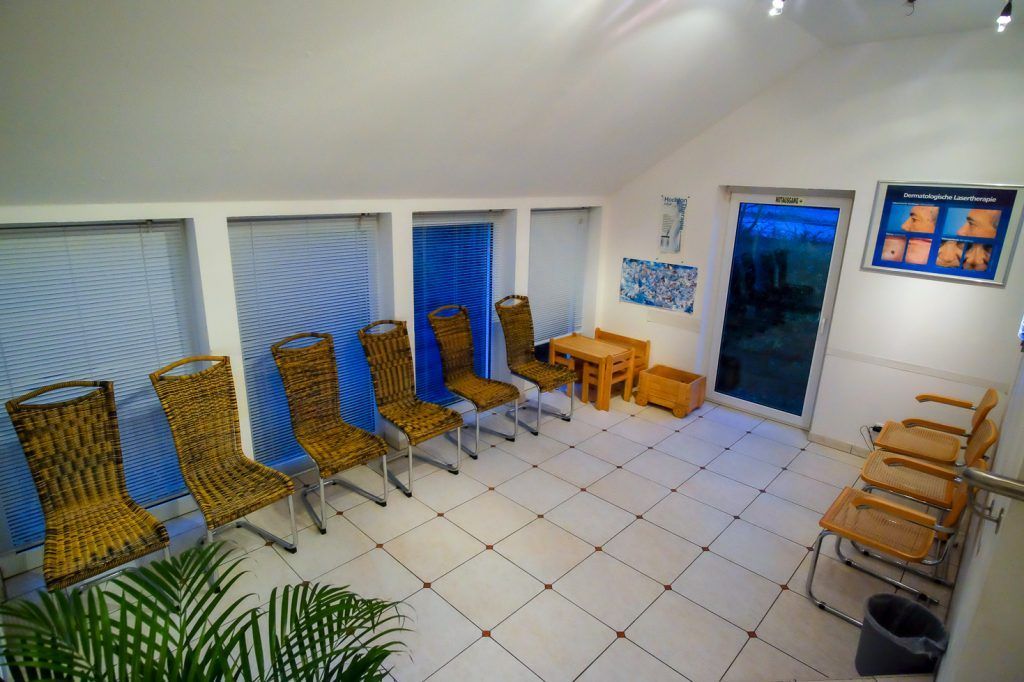 Wartezimmer der Praxis Dr. Rösler