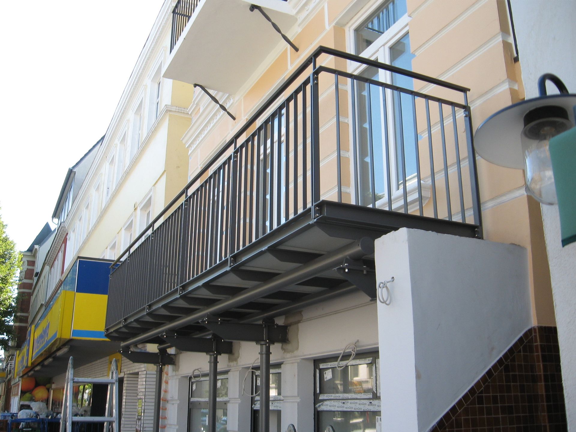 Referenzen Treppen, Balkone und Geländer