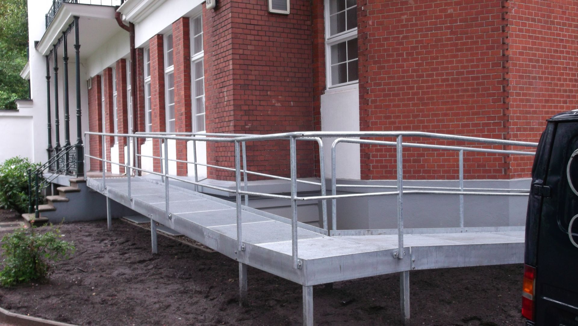 Referenzen Treppen, Balkone und Geländer