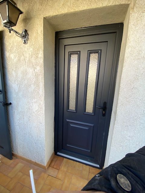 Porte extérieure en verre