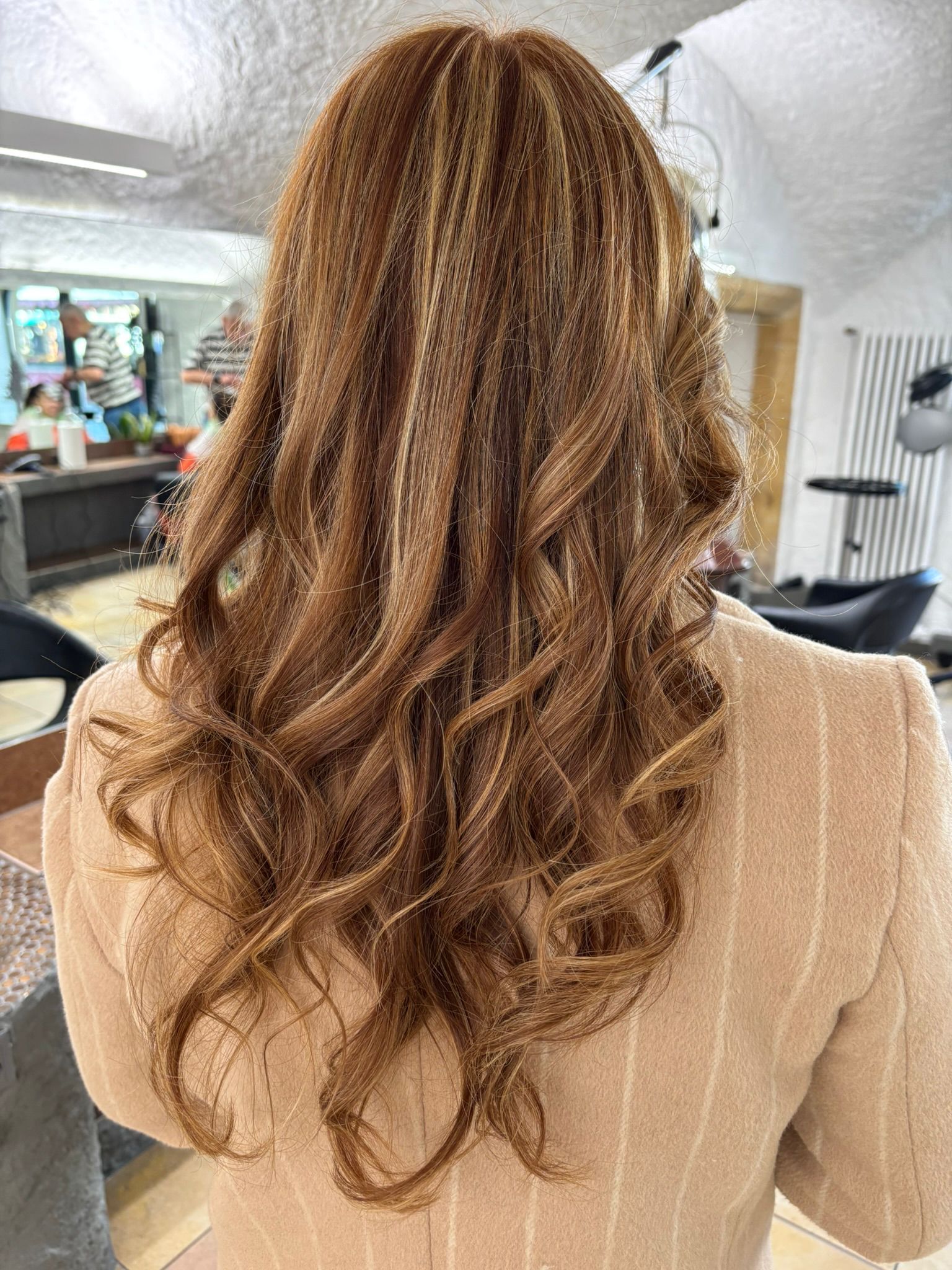 Lissage brésilien à la kératine au salon Coiffure des Halles