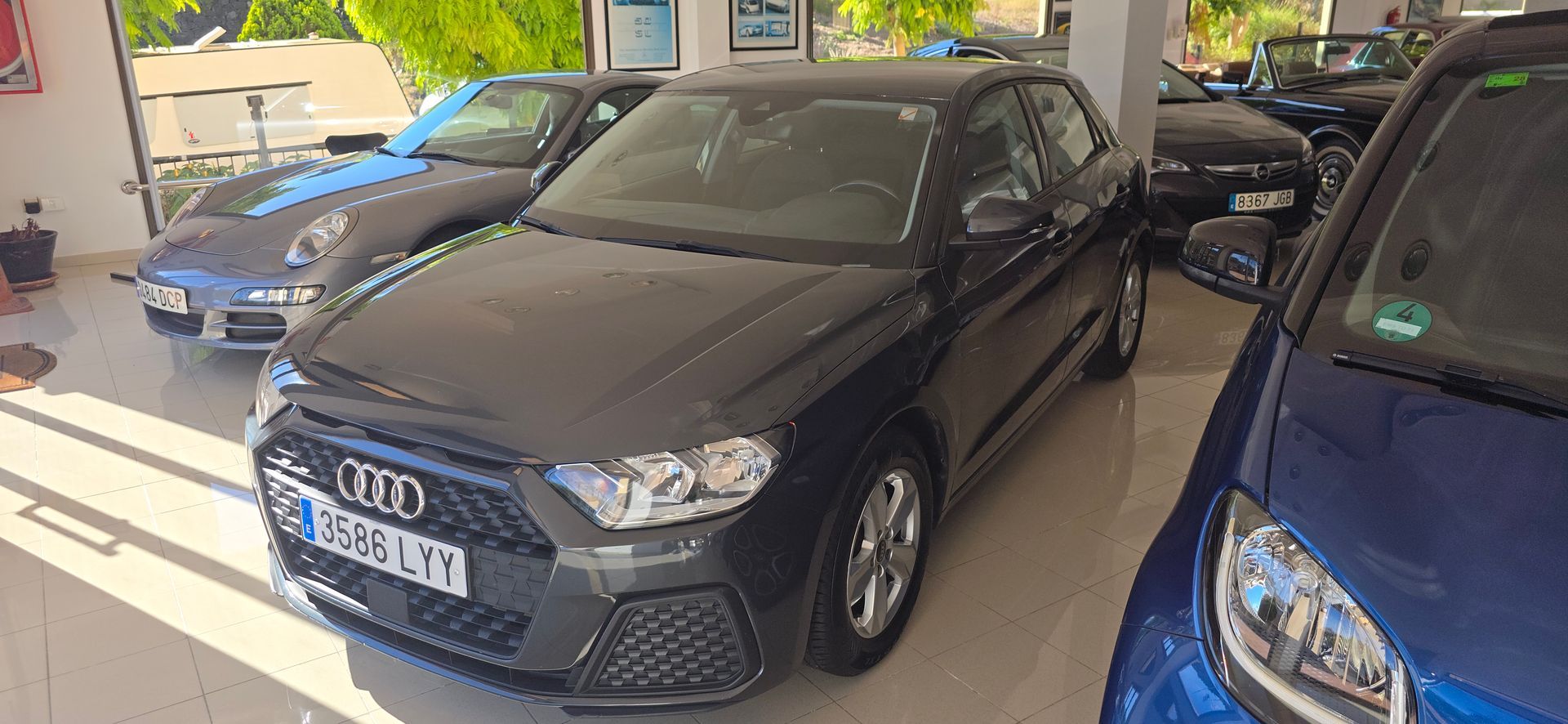 Venta de coches nuevos y de ocasión