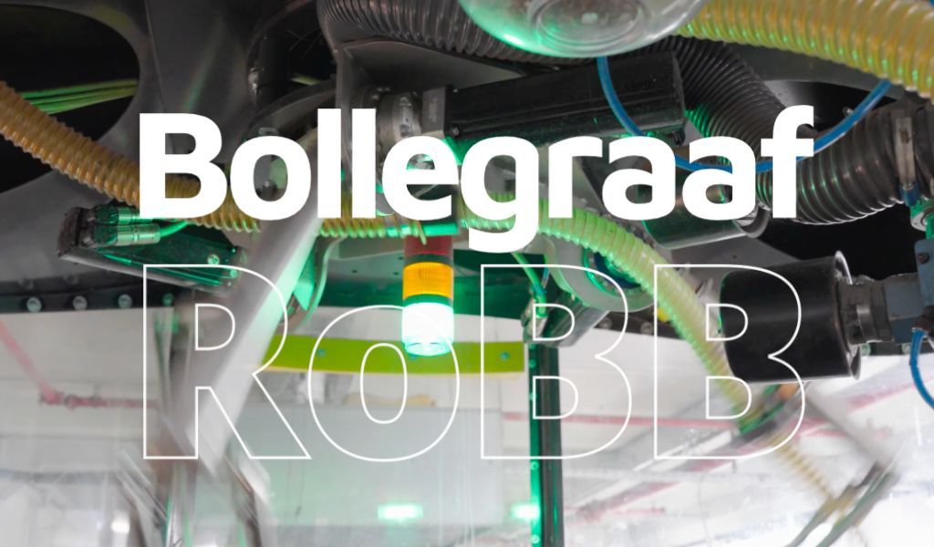 Recyclingmaschinen von Bollegraaf ROBB im Betrieb, mit grünen und gelben Rohren.