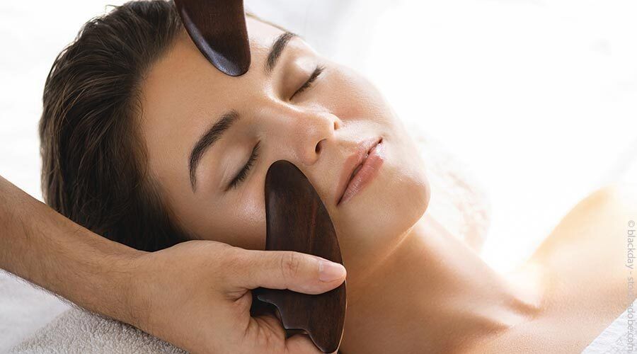 Guasha Gesichtsmassage