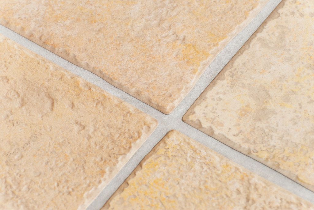 Kurt Sommer Plattenbeläge - Schneisingen