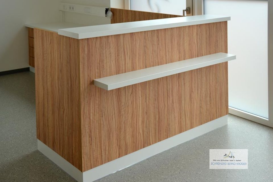 Theke, die von der Bernd Krüger Schreinerei gefertigt wurde