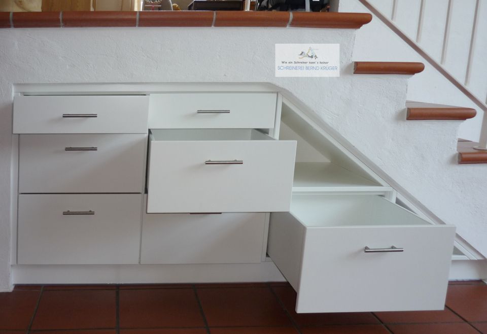 Schrank, der von der Bernd Krüger Schreinerei gefertigt wurde