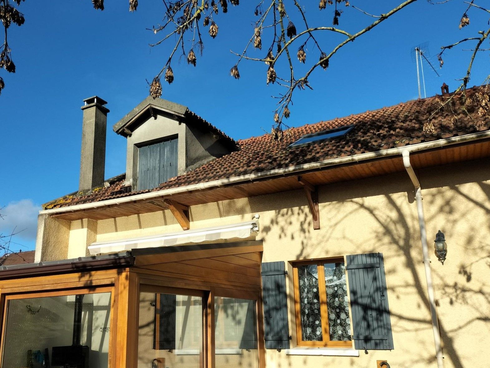 Pan complet de toiture avant rénovation
