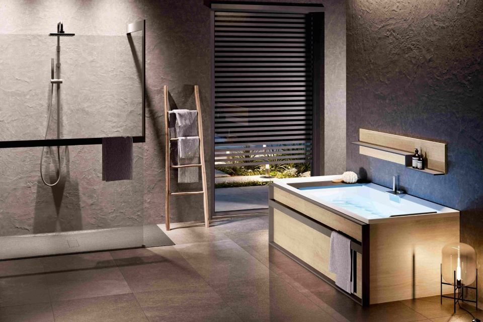 Bade- und Duschwanne