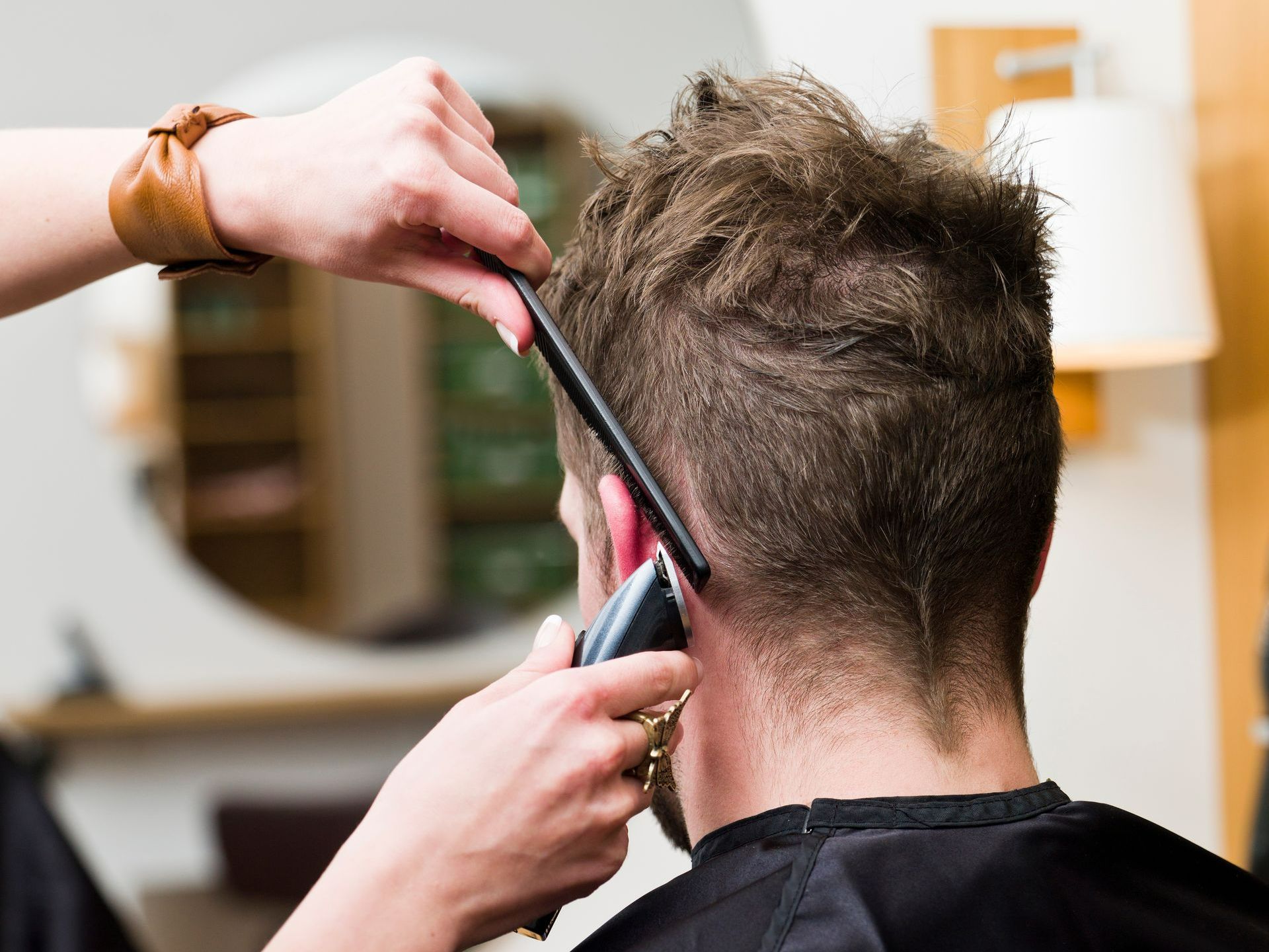 Coupe homme au rasoir