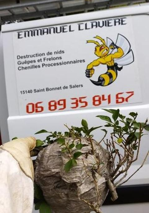 Véhicule de l'entreprise.