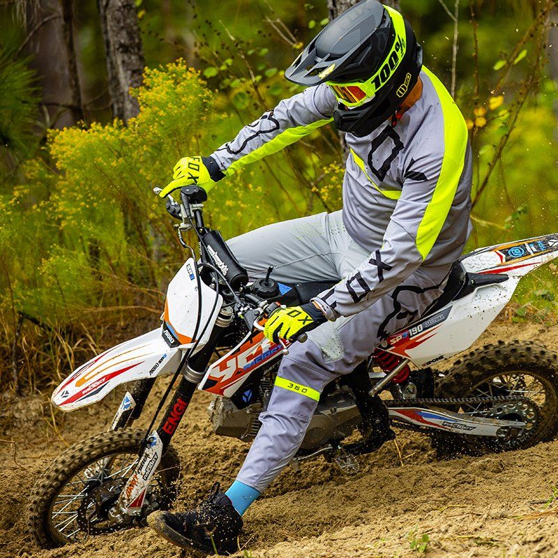 Vente et réparation de moto YCF